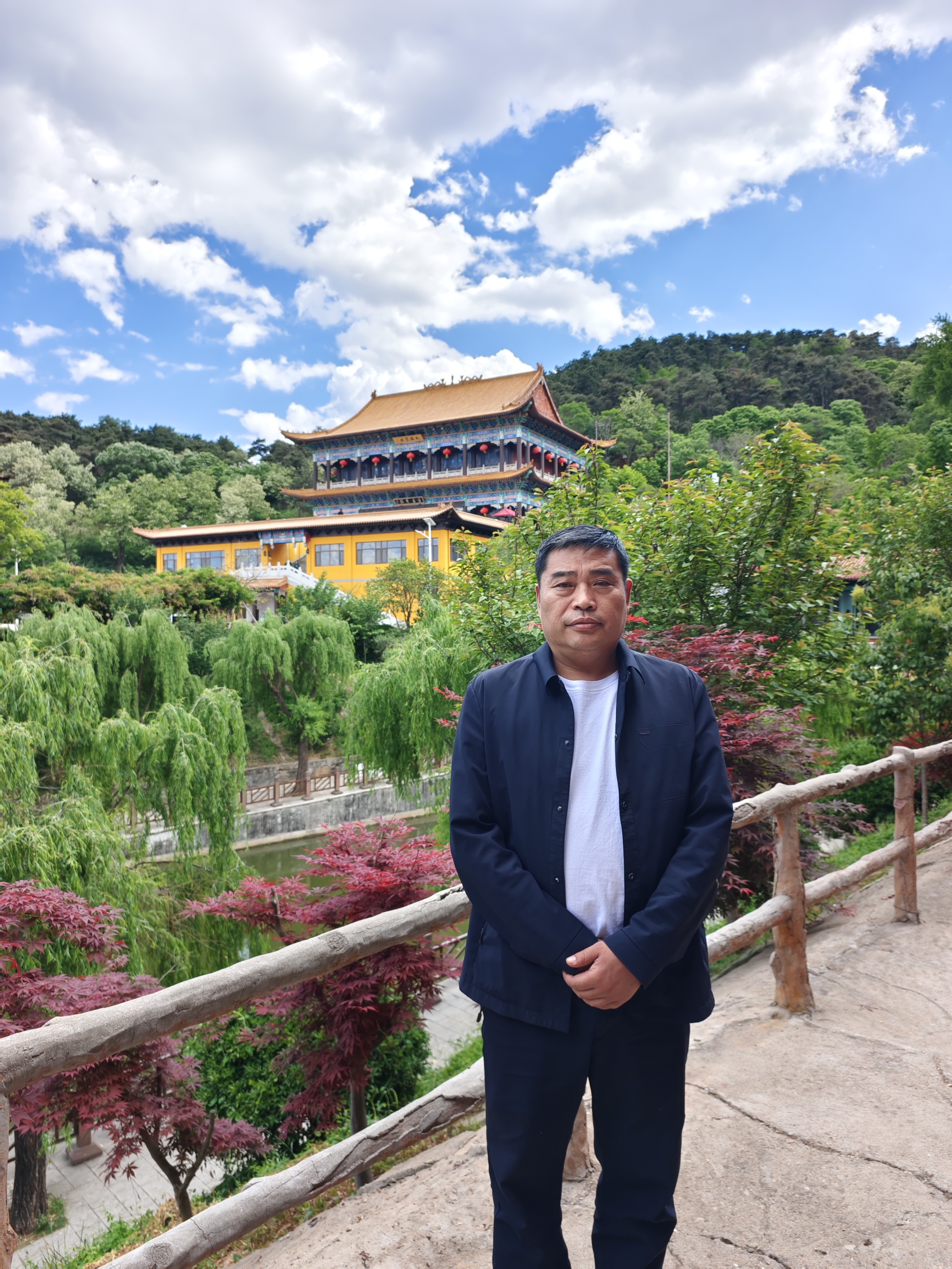 沐心祈福，笃行致远 —— 韩刚总经理赴龙兴寺为企业发展祈愿